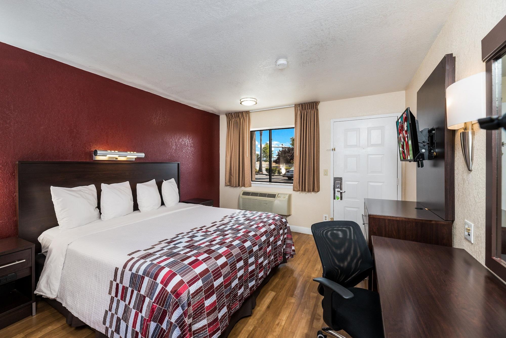 Red Roof Inn Stockton Bagian luar foto