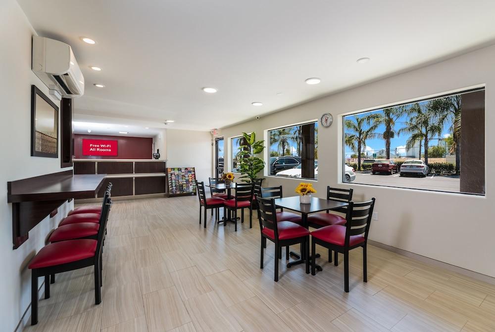 Red Roof Inn Stockton Bagian luar foto