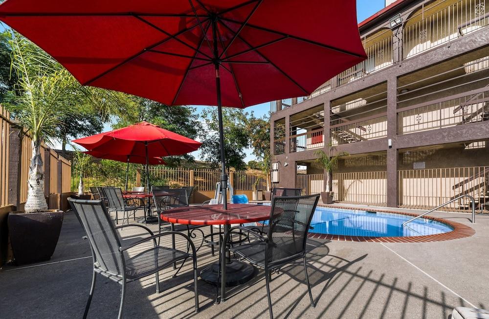 Red Roof Inn Stockton Bagian luar foto
