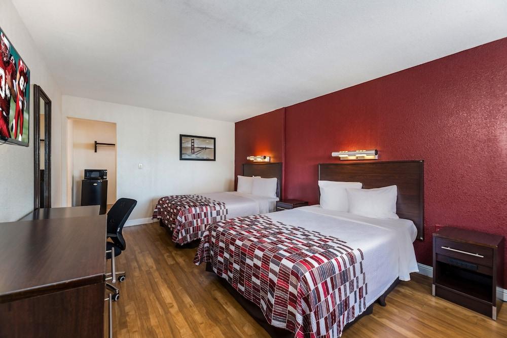 Red Roof Inn Stockton Bagian luar foto