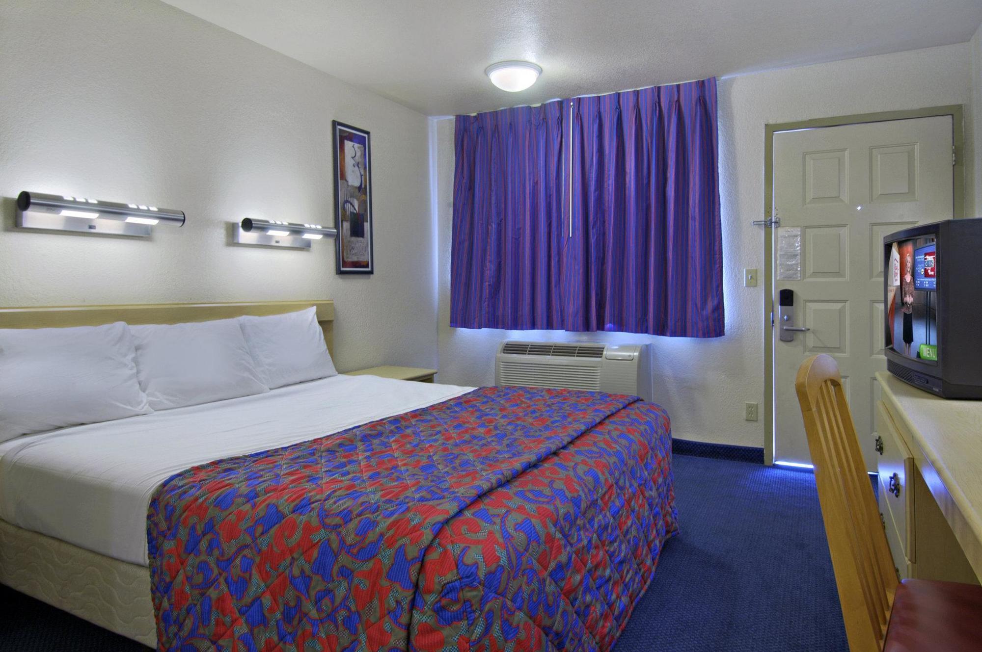 Red Roof Inn Stockton Bagian luar foto