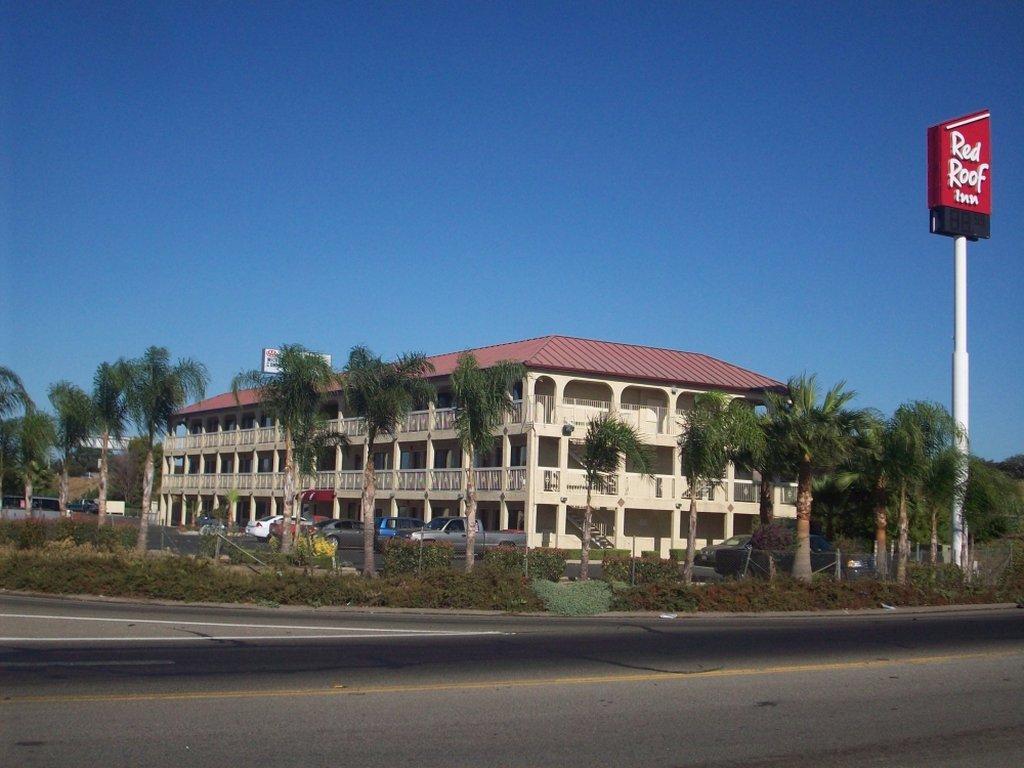 Red Roof Inn Stockton Bagian luar foto